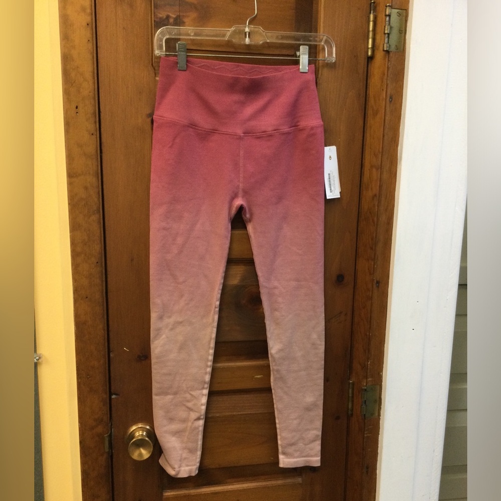 SPIRITUAL GANGSTER LEGGINGS, NWT, SIZE M/L